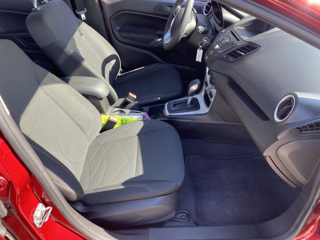 2017 Ford Fiesta Image 12