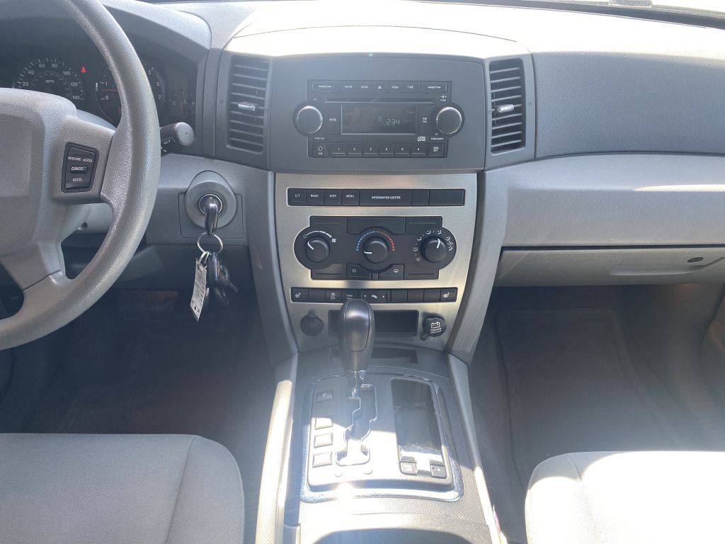 2006 Jeep Grand Cherokee Image 9