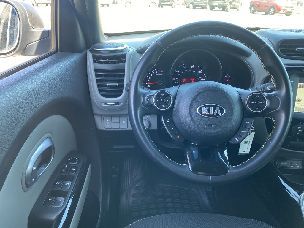 2015 Kia Soul Image 6