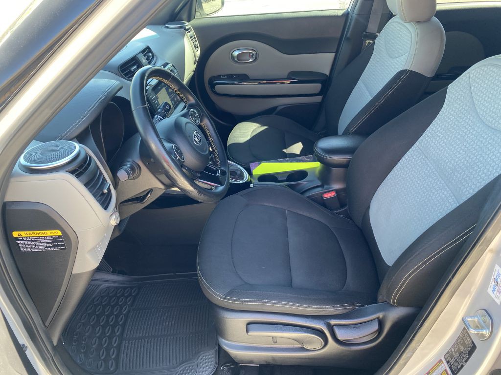 2015 Kia Soul Image 8