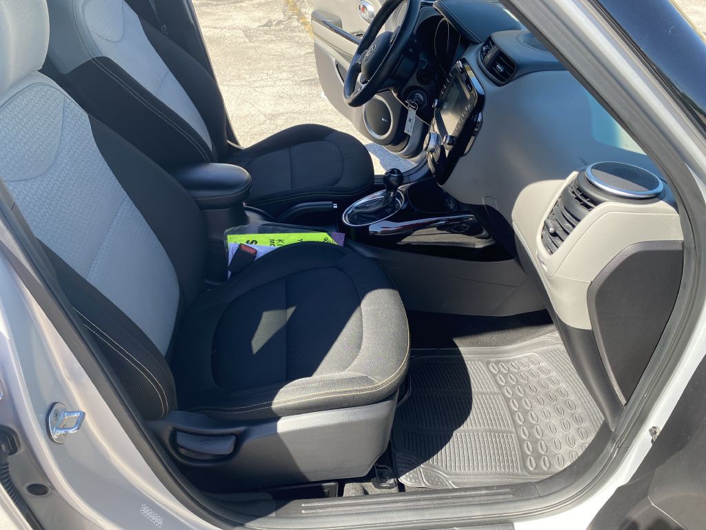 2015 Kia Soul Image 13