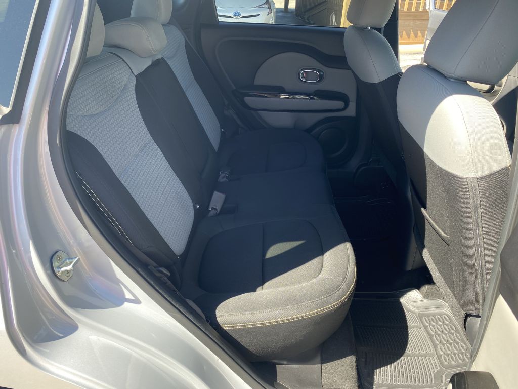 2015 Kia Soul Image 14