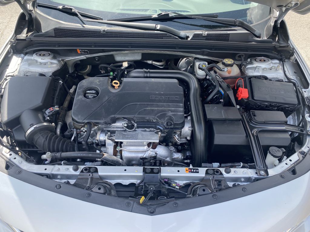 2018 Chevrolet Malibu Image 12