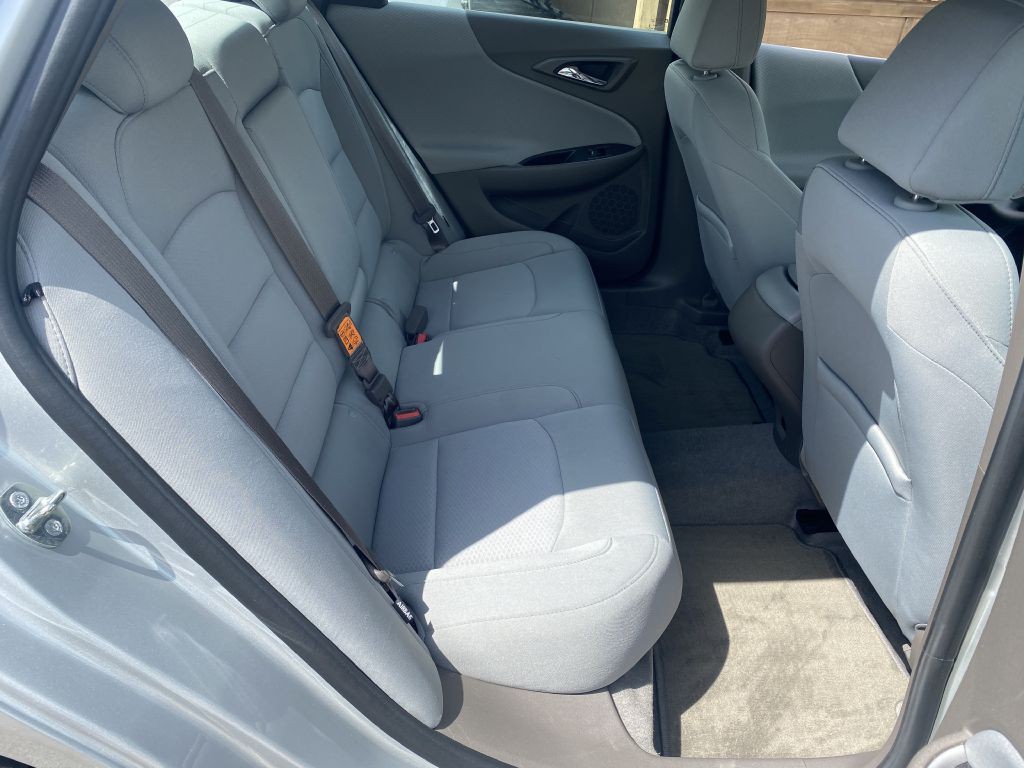 2018 Chevrolet Malibu Image 15