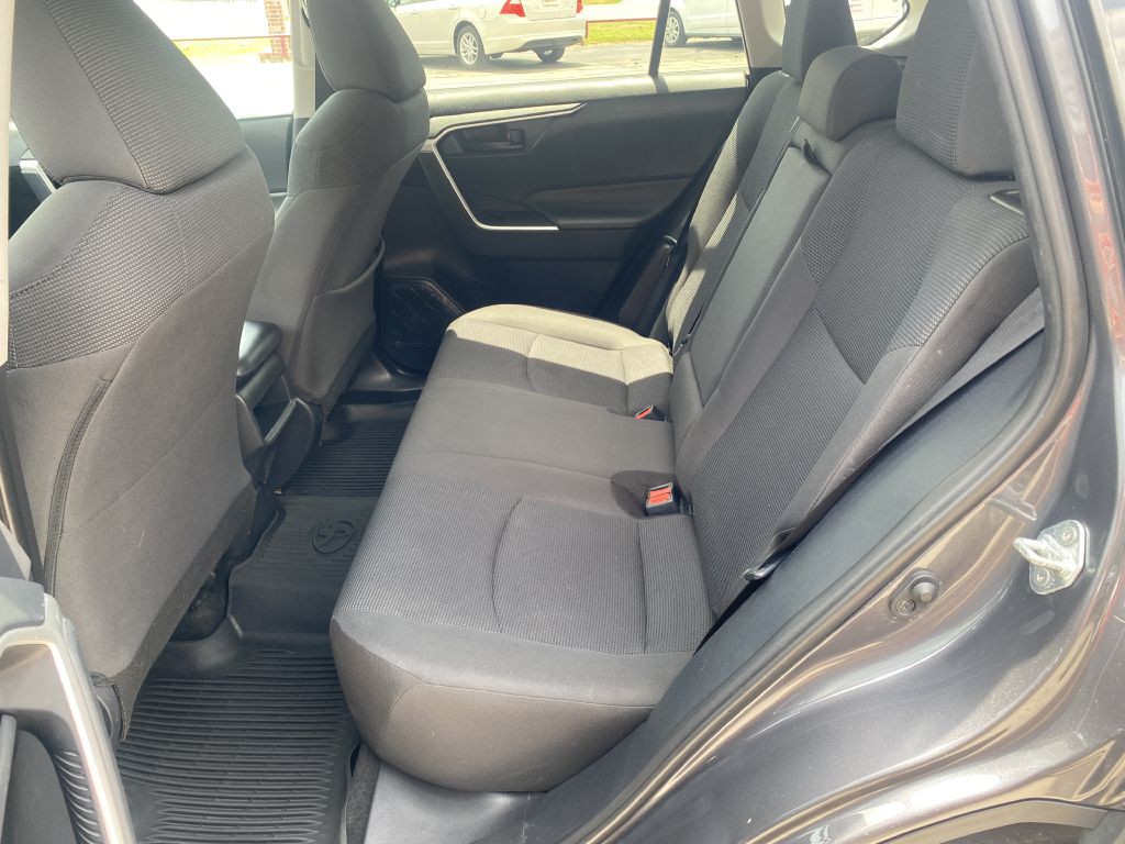 2019 Toyota Rav4 Image 6