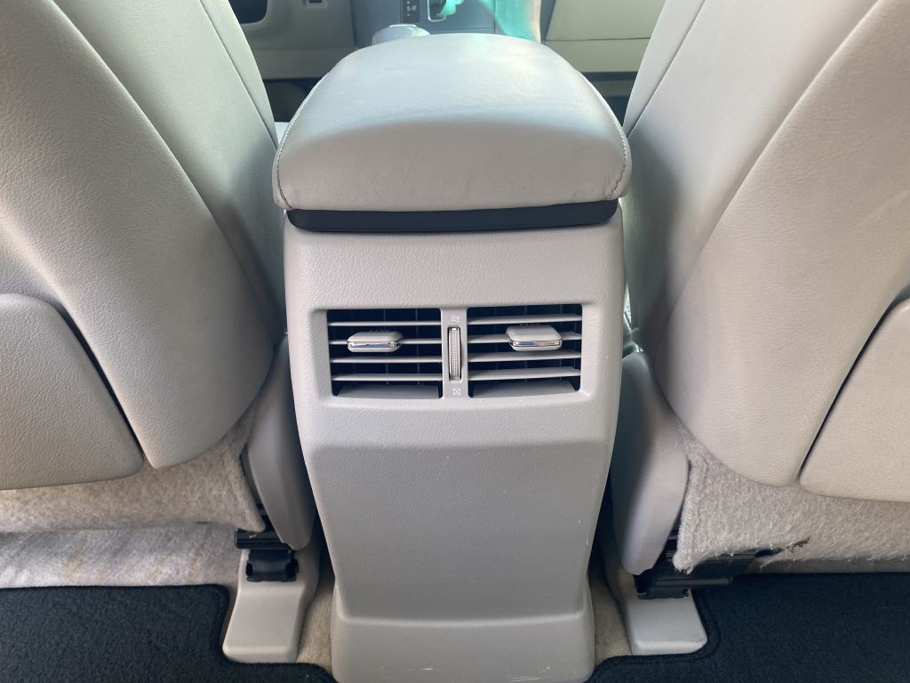 2010 Lexus RX Image 8