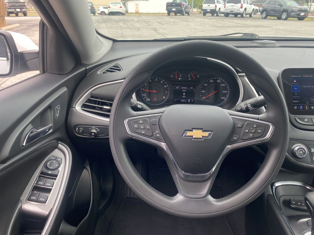 2021 Chevrolet Malibu Image 6