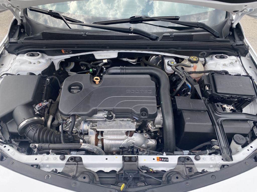 2021 Chevrolet Malibu Image 11