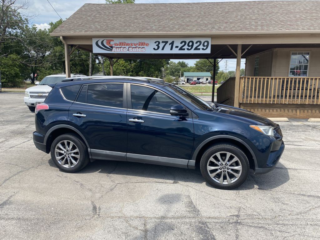 2017 Toyota Rav4 Image 1