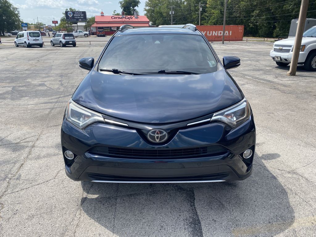 2017 Toyota Rav4 Image 2