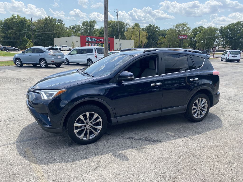 2017 Toyota Rav4 Image 3