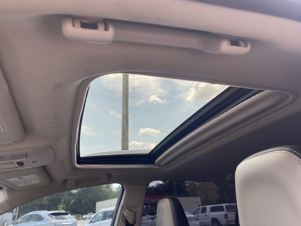 2017 Toyota Rav4 Image 14
