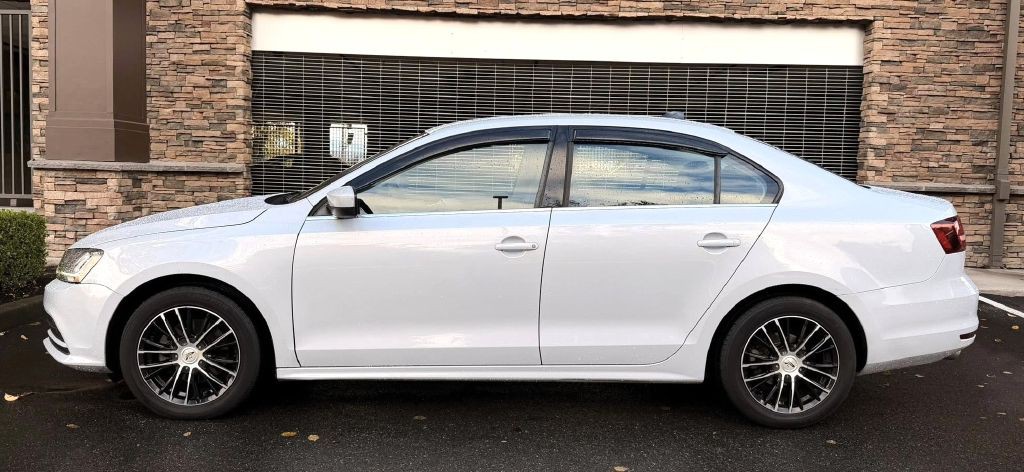 2017 Volkswagen Jetta Image 3