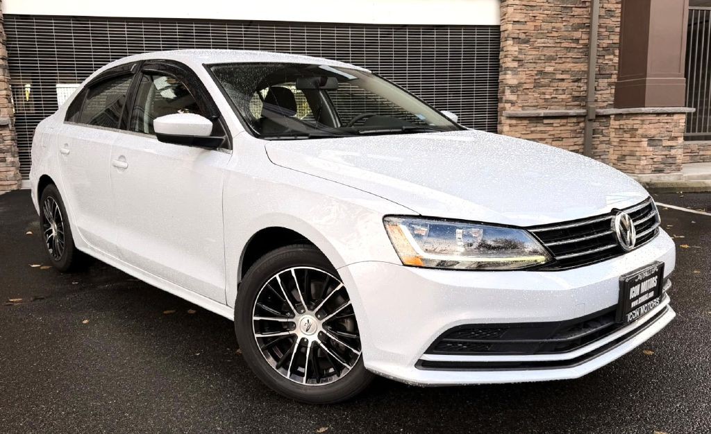 2017 Volkswagen Jetta Image 4