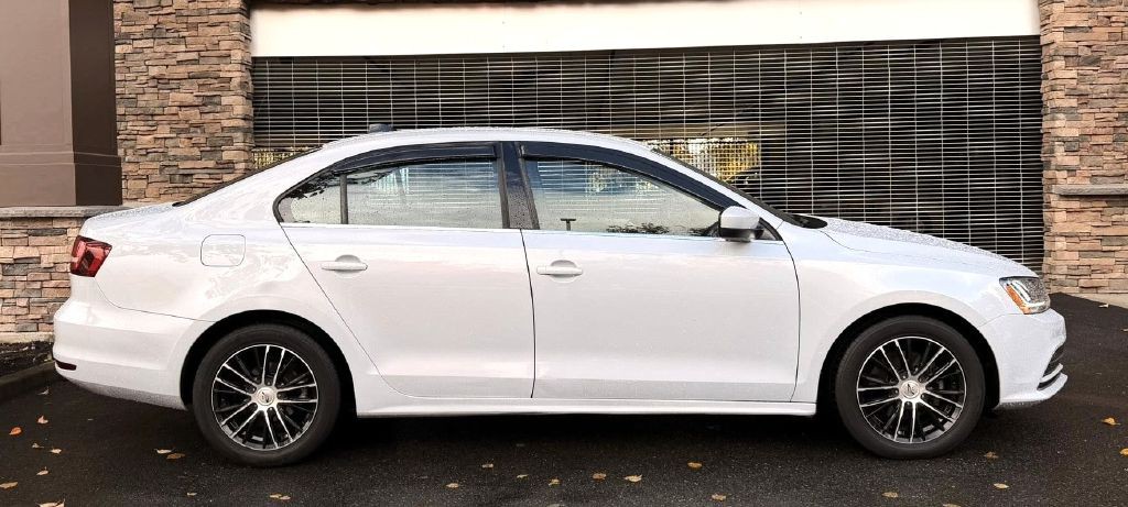 2017 Volkswagen Jetta Image 6