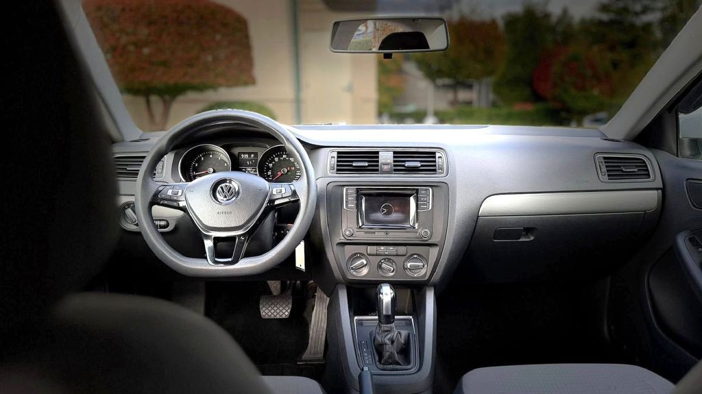 2017 Volkswagen Jetta Image 8