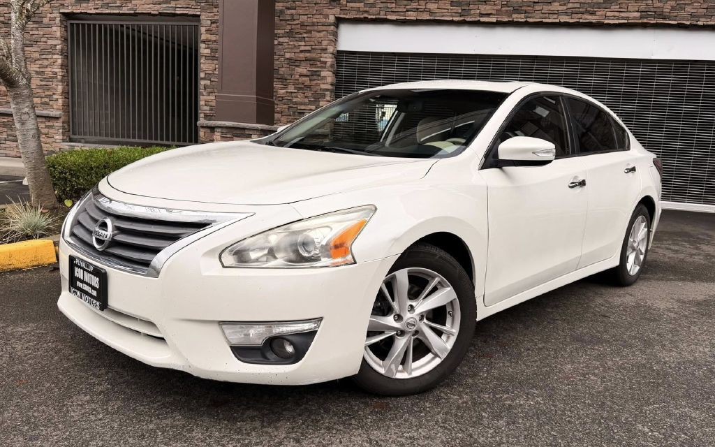 2014 Nissan Altima Image 1