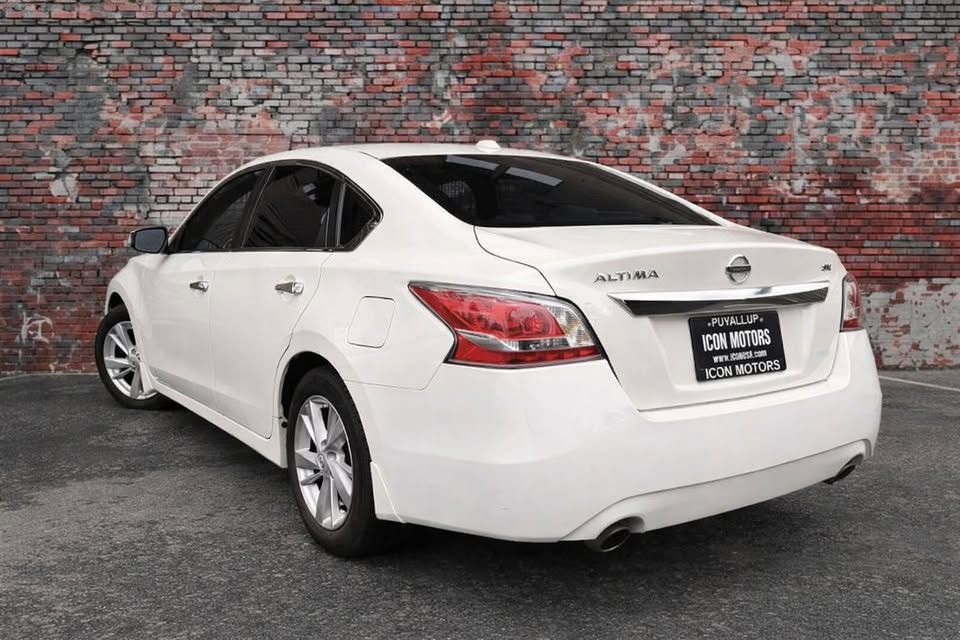 2014 Nissan Altima Image 2