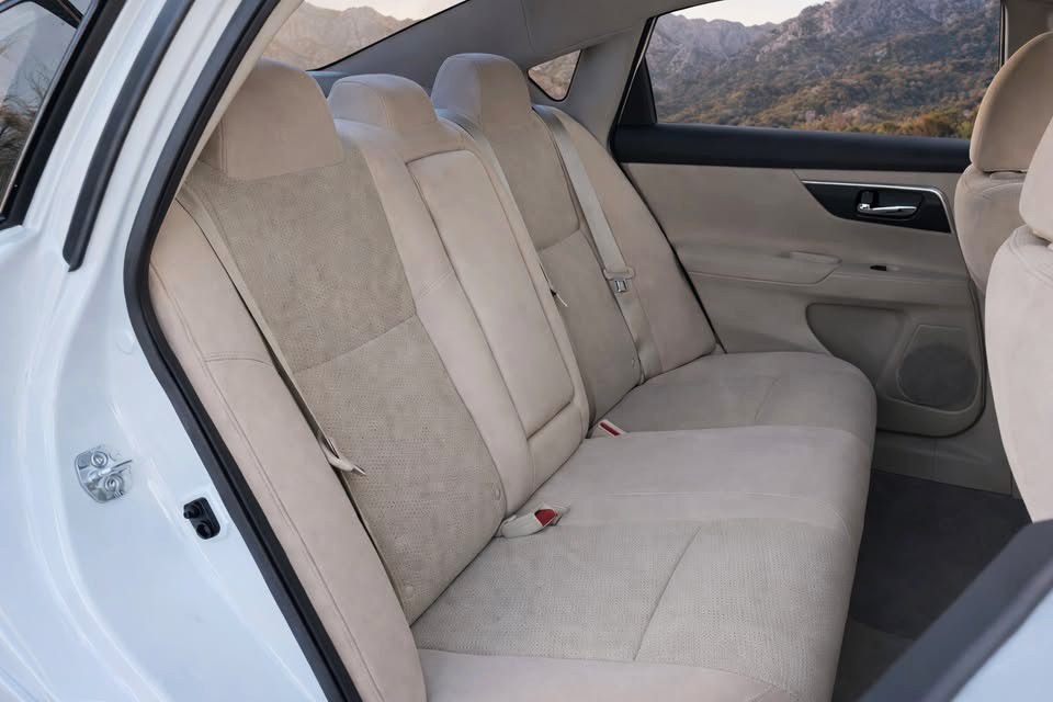 2014 Nissan Altima Image 14