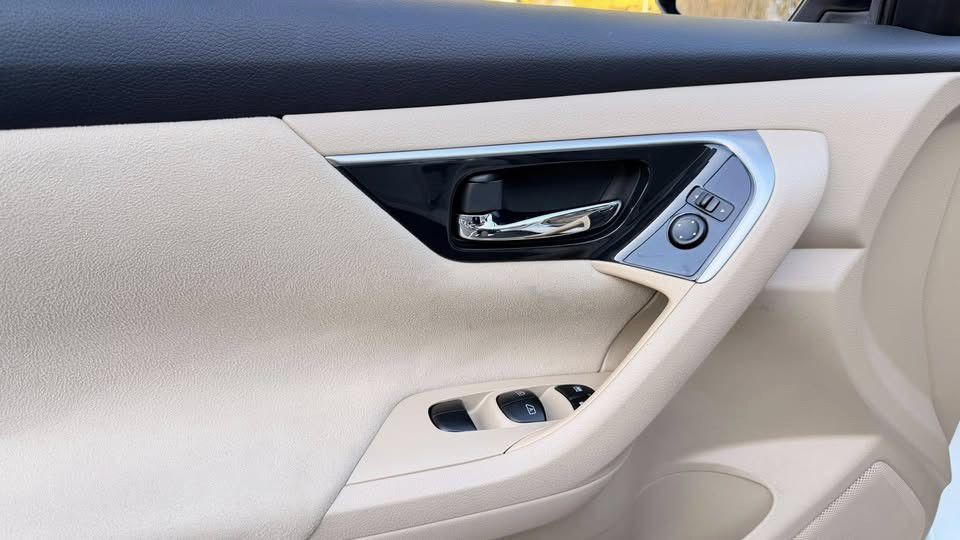 2014 Nissan Altima Image 18