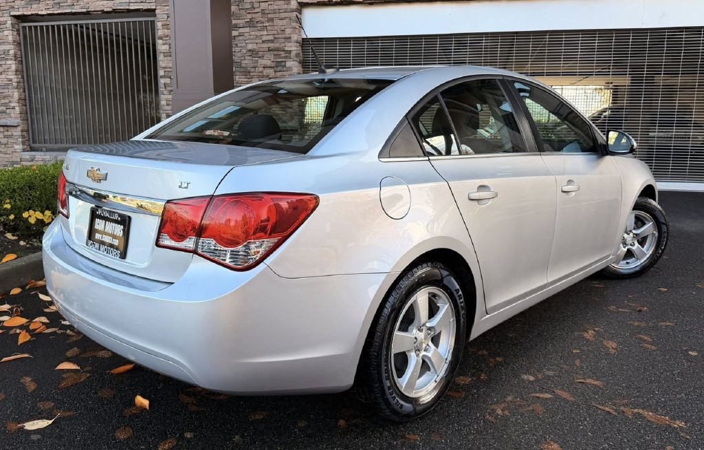 2014 Chevrolet Cruze Image 5