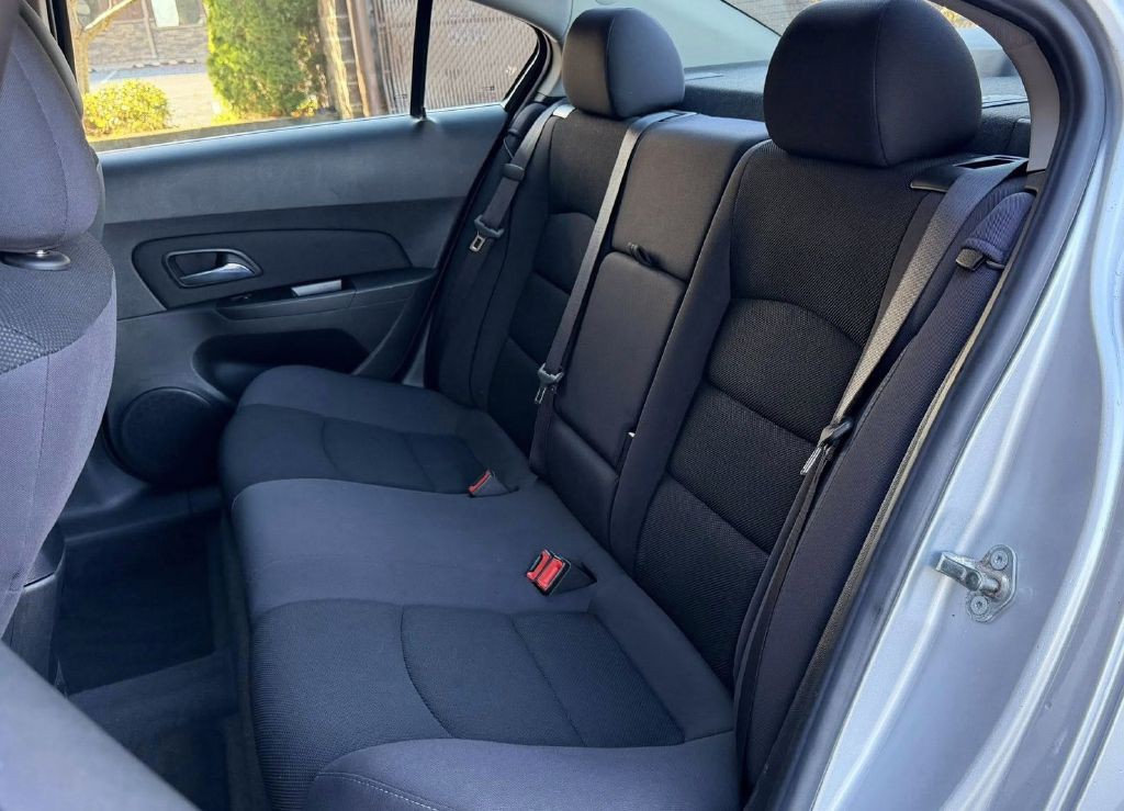 2014 Chevrolet Cruze Image 10