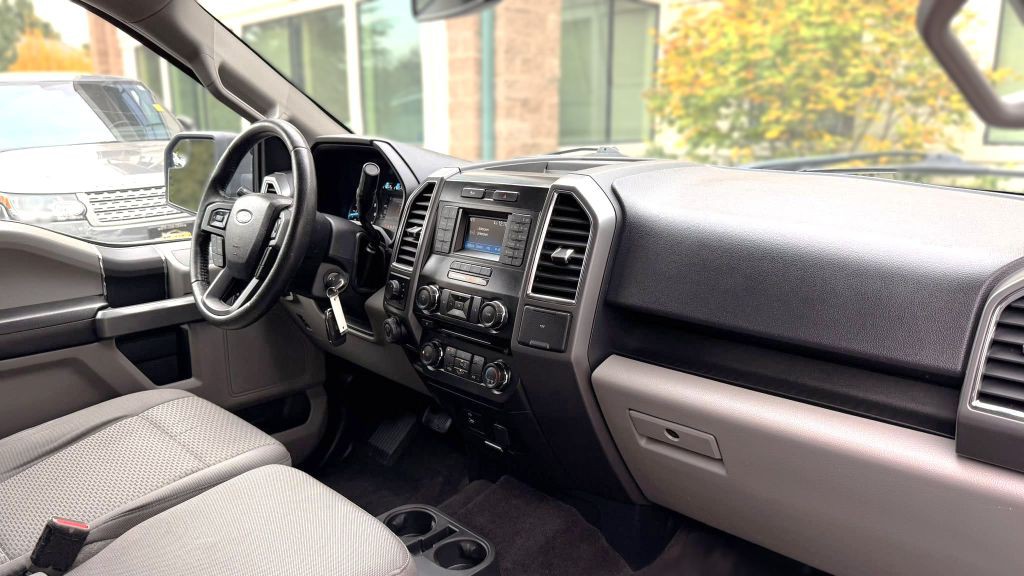 2016 Ford F-150 Image 12
