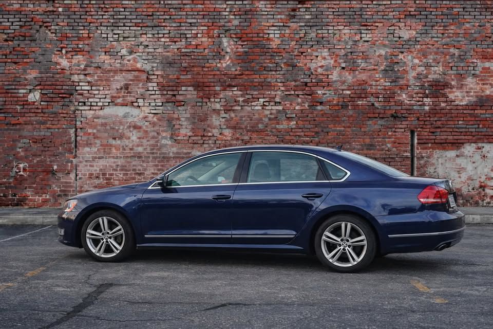 2013 Volkswagen Passat Image 3