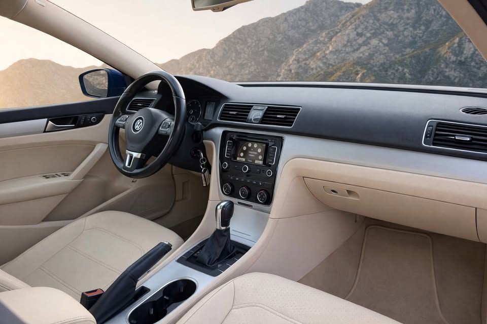 2013 Volkswagen Passat Image 14