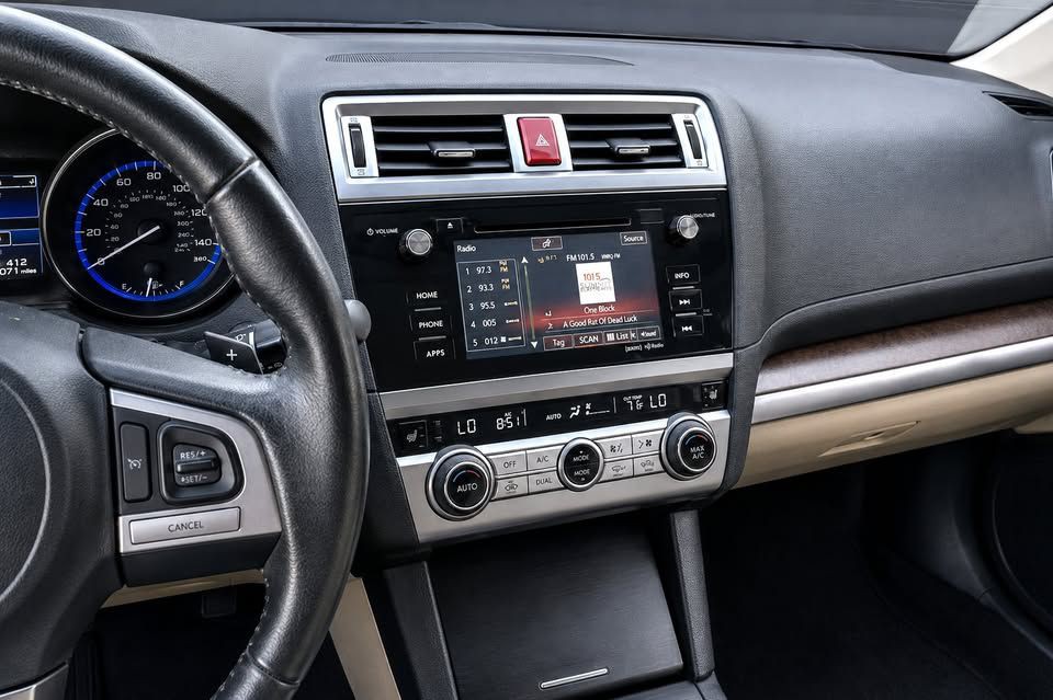2016 Subaru Outback Image 16