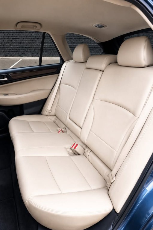 2016 Subaru Outback Image 12