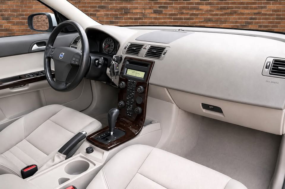 2007 Volvo V50 Image 13