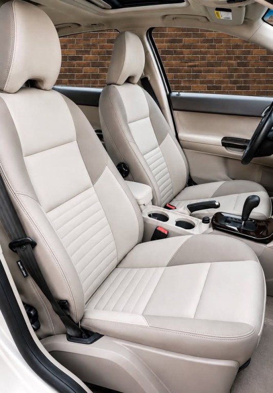 2007 Volvo V50 Image 14