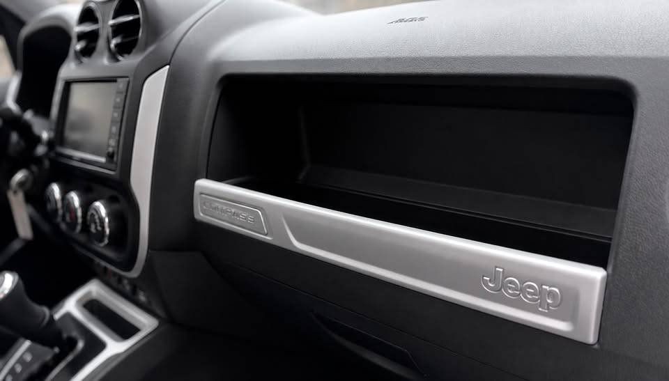 2016 Jeep Compass Image 18