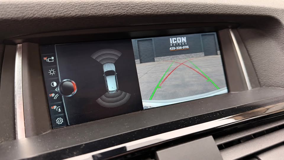2017 BMW X3 Image 16