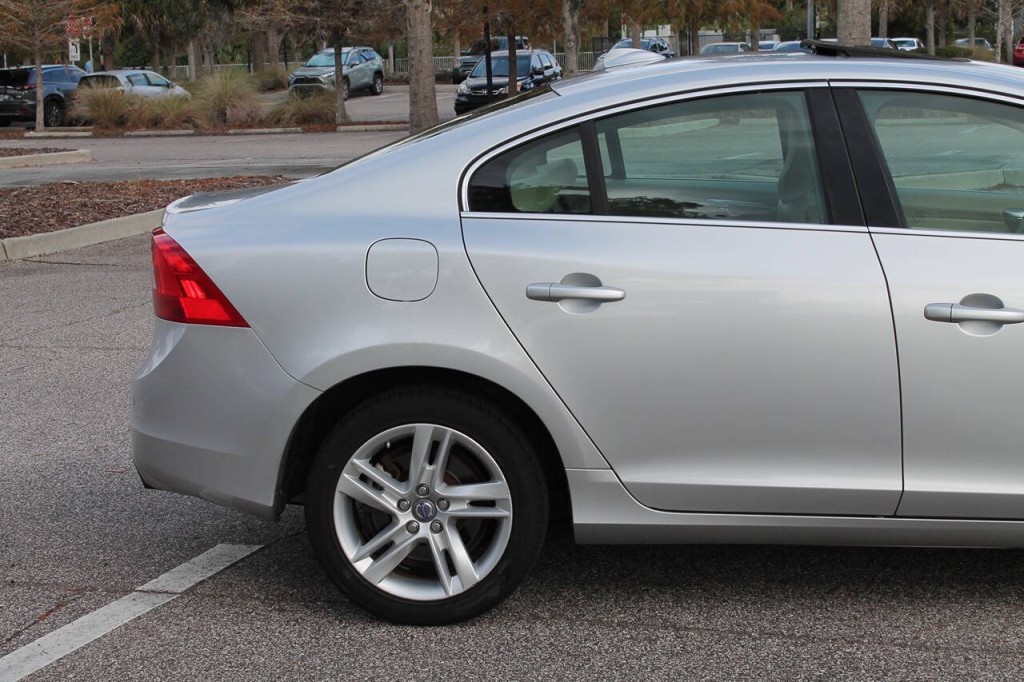 2015 Volvo S60 Image 14