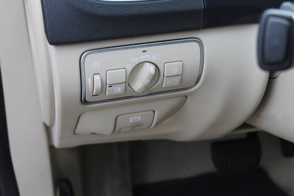 2015 Volvo S60 Image 32