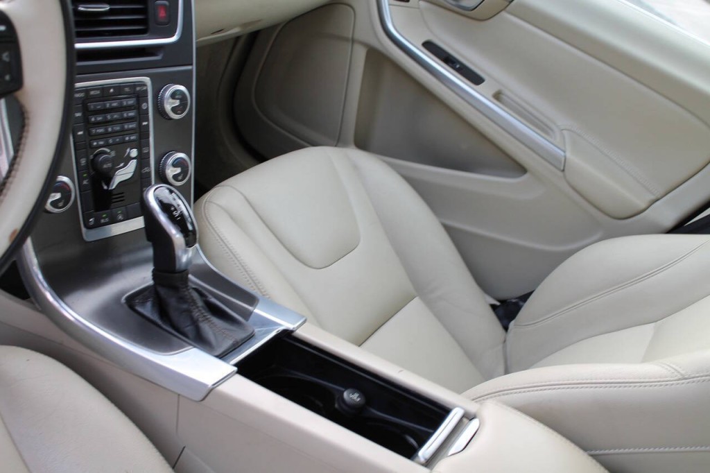 2015 Volvo S60 Image 33