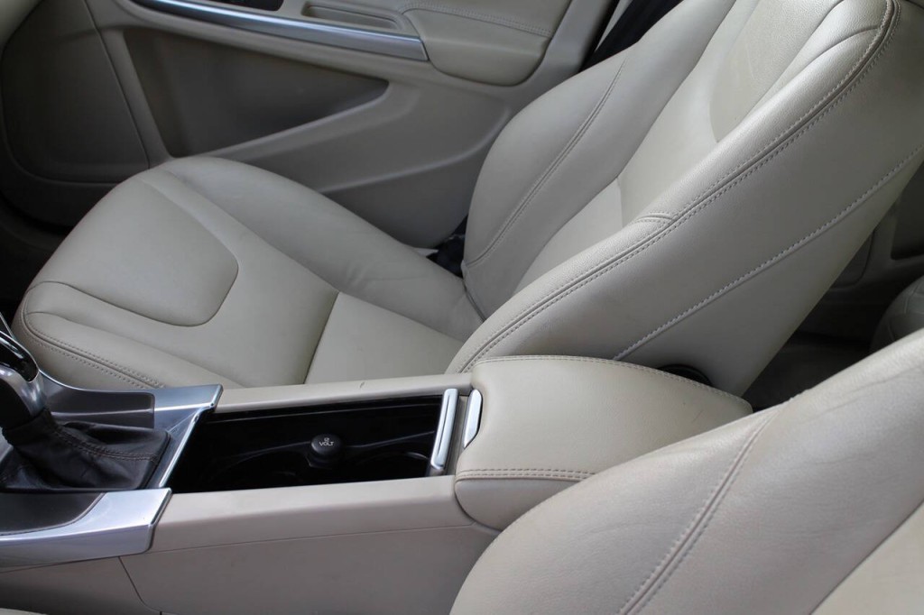 2015 Volvo S60 Image 34