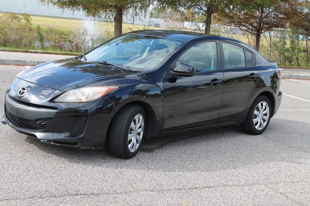 2013 Mazda Mazda3 Image 3