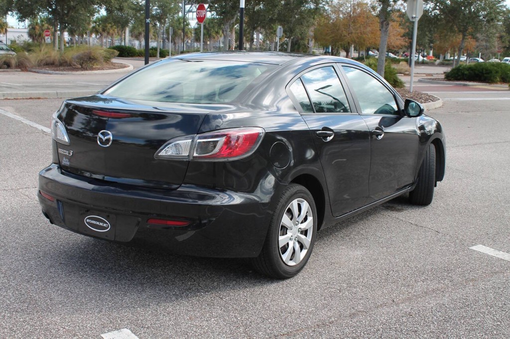2013 Mazda Mazda3 Image 7