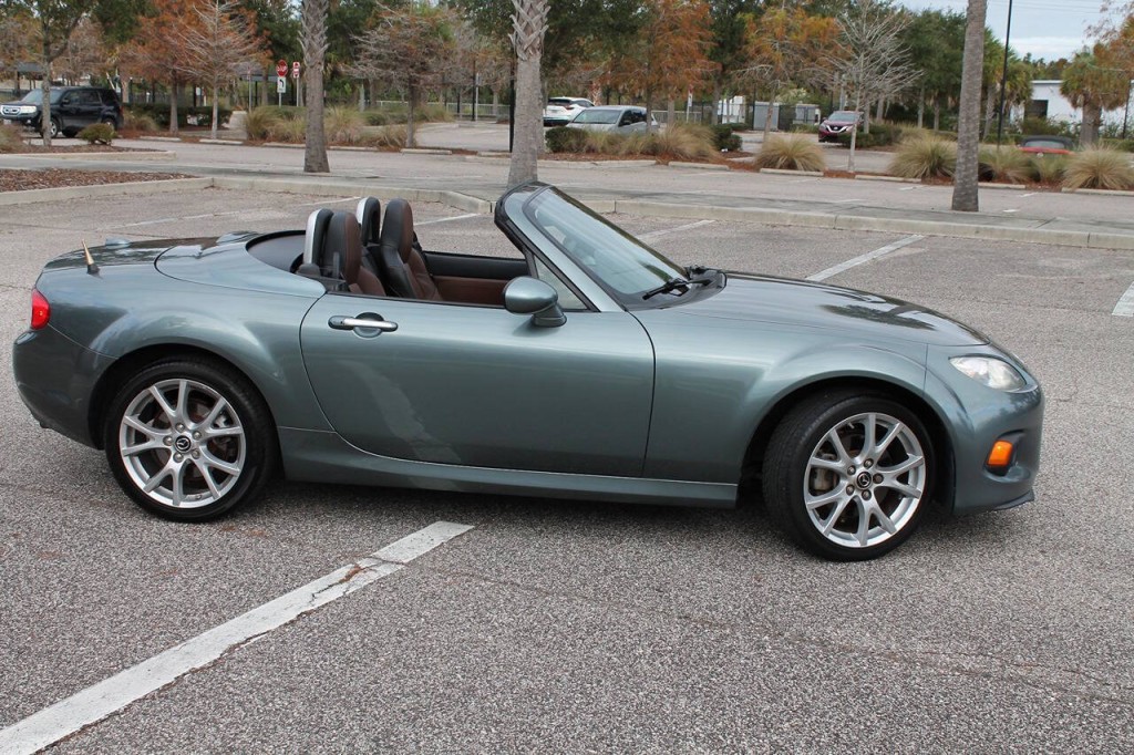 2013 Mazda MX-5 Miata Image 2