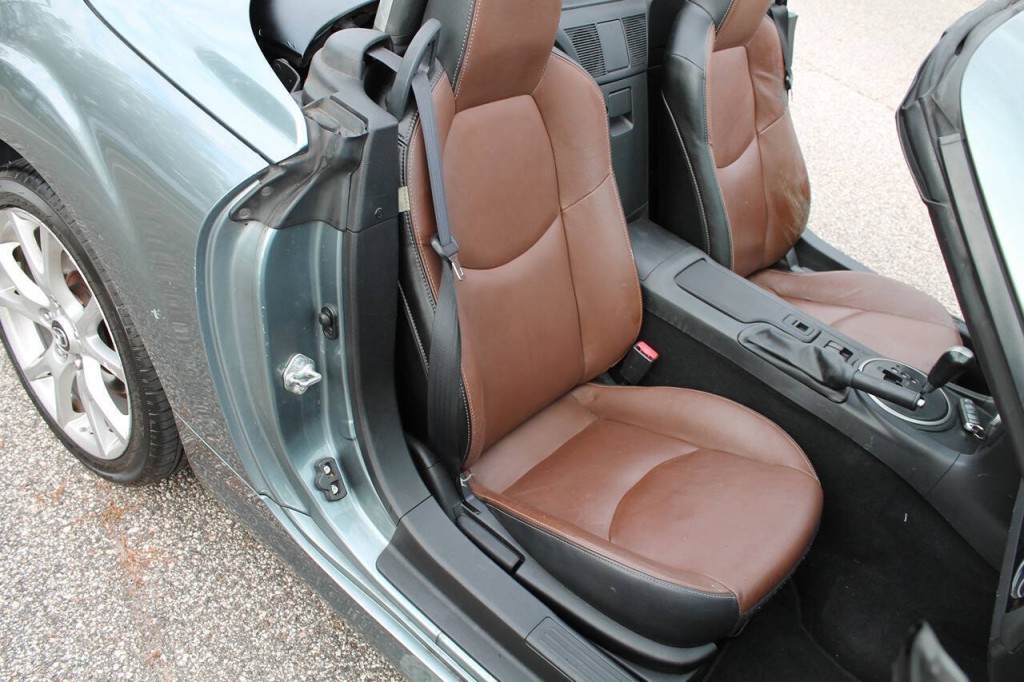 2013 Mazda MX-5 Miata Image 32