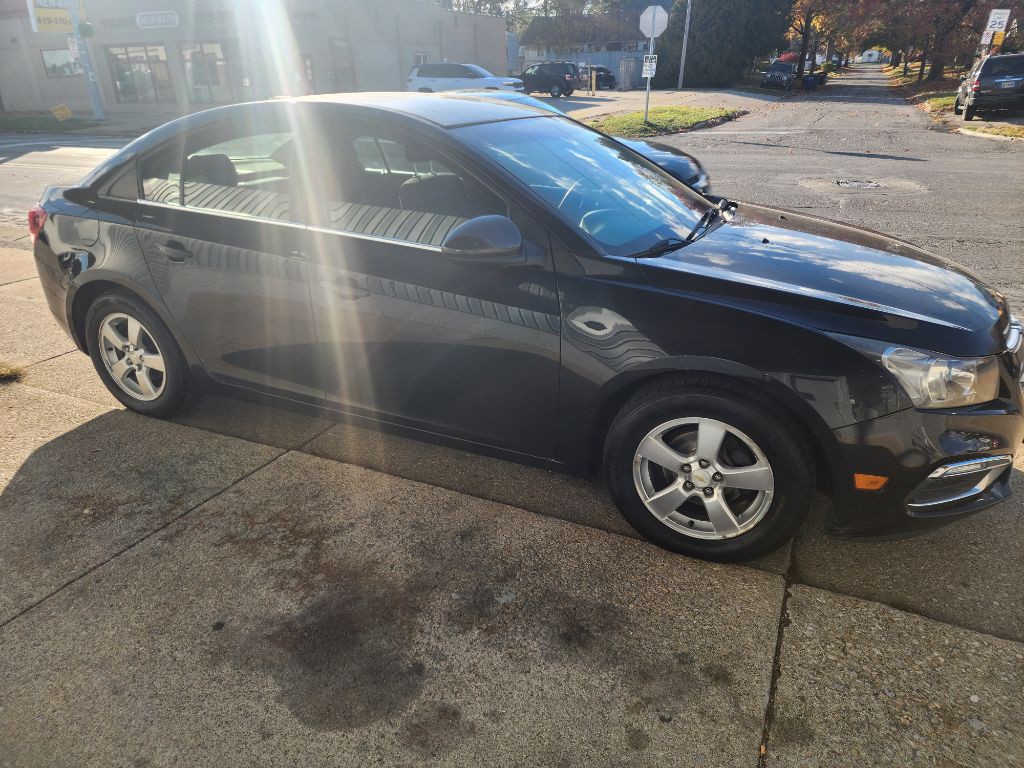 2016 Chevrolet Cruze Image 4