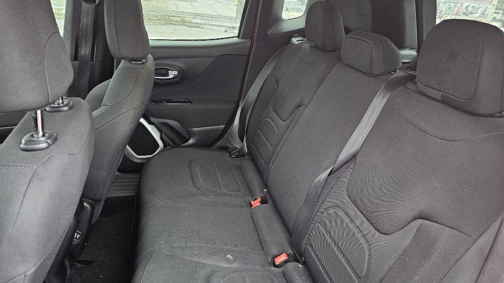2018 Jeep Renegade Image 13