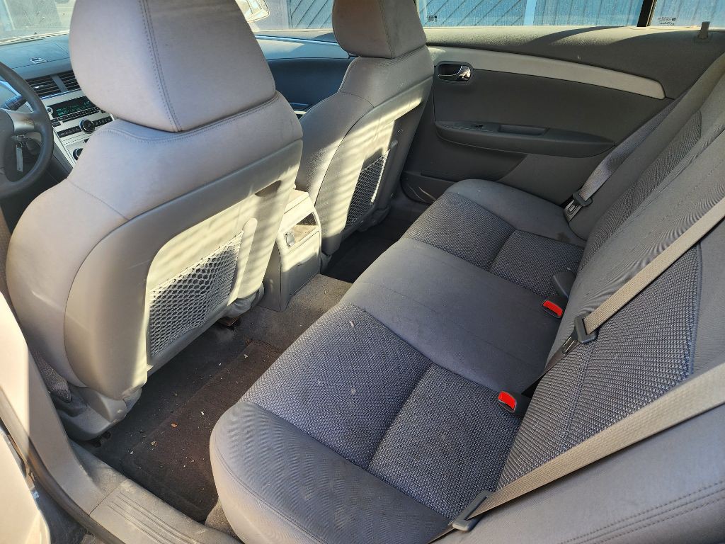 2010 Chevrolet Malibu Image 12