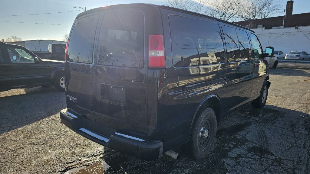 2012 Chevrolet Express Image 5
