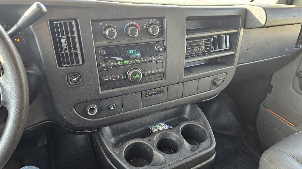 2012 Chevrolet Express Image 11