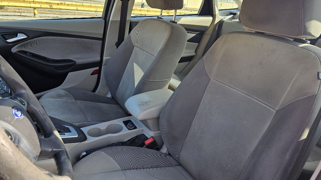 2014 Ford Focus Image 10
