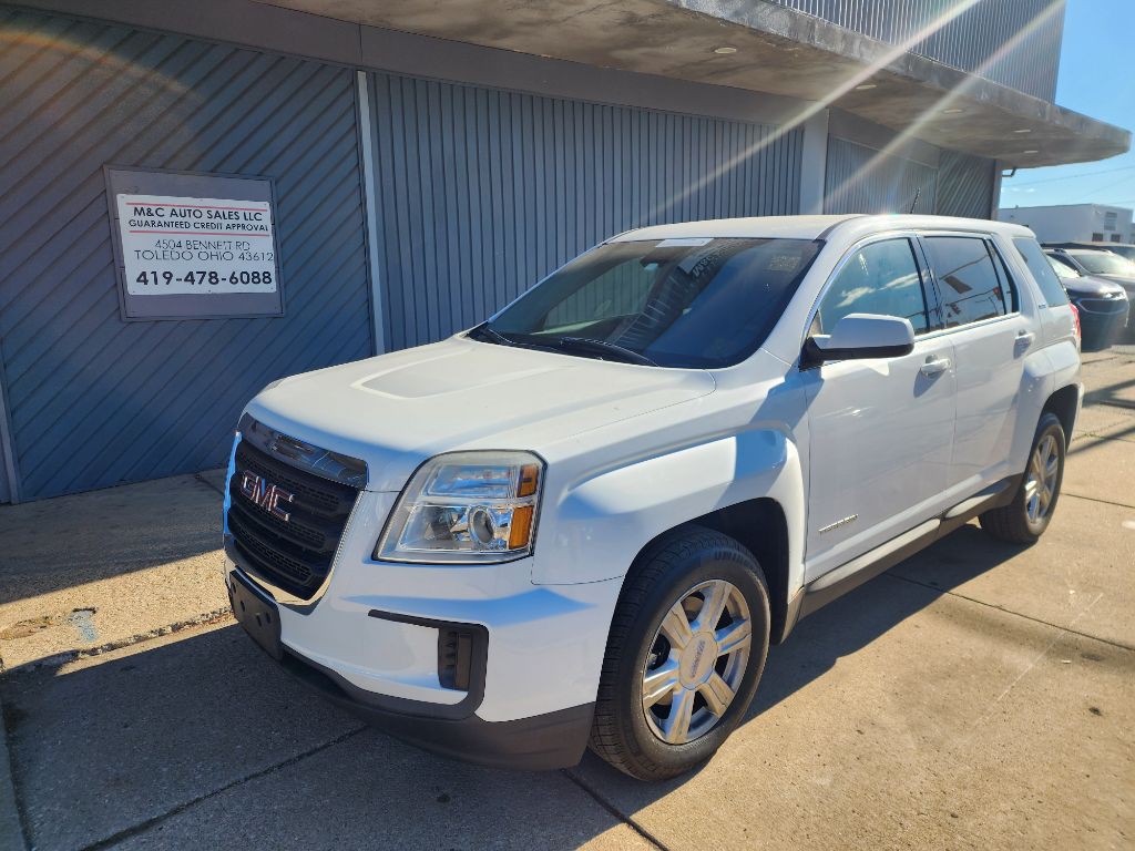 2016 GMC Terrain Image 2